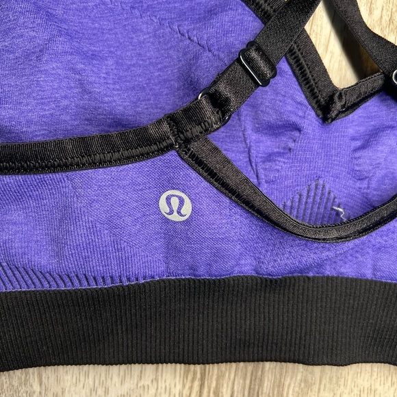 Lululemon Hold Your Om ll Sport In Iris Flower Size Small - Picture 4 of 5